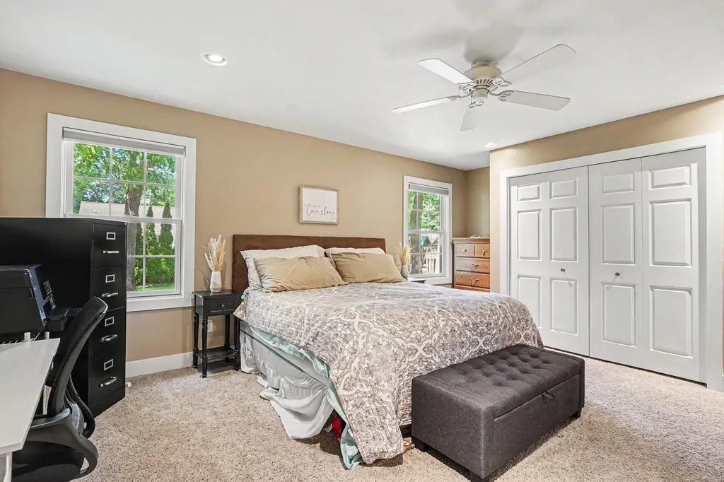 2560 Huron Trail Muskegon Charter Township MI 49445
