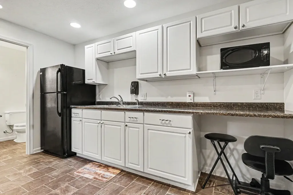 2560 Huron Trail Muskegon Charter Township MI 49445