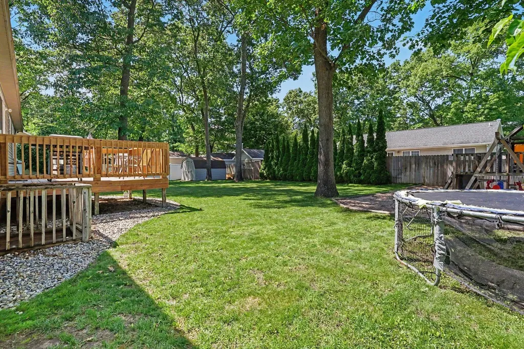 2560 Huron Trail Muskegon Charter Township MI 49445