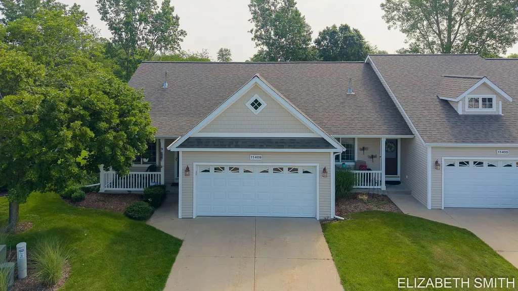 11409 N Lake Drive Holland Charter Township MI 49424
