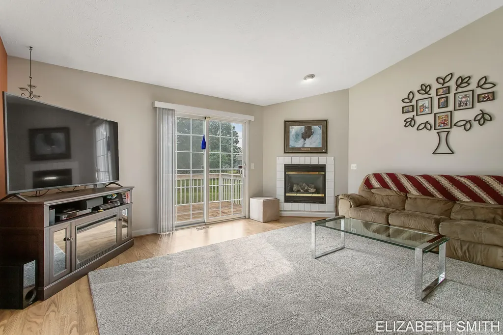 11409 N Lake Drive Holland Charter Township MI 49424