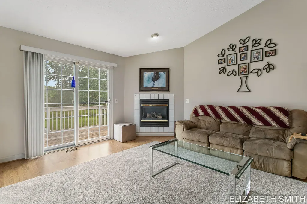11409 N Lake Drive Holland Charter Township MI 49424