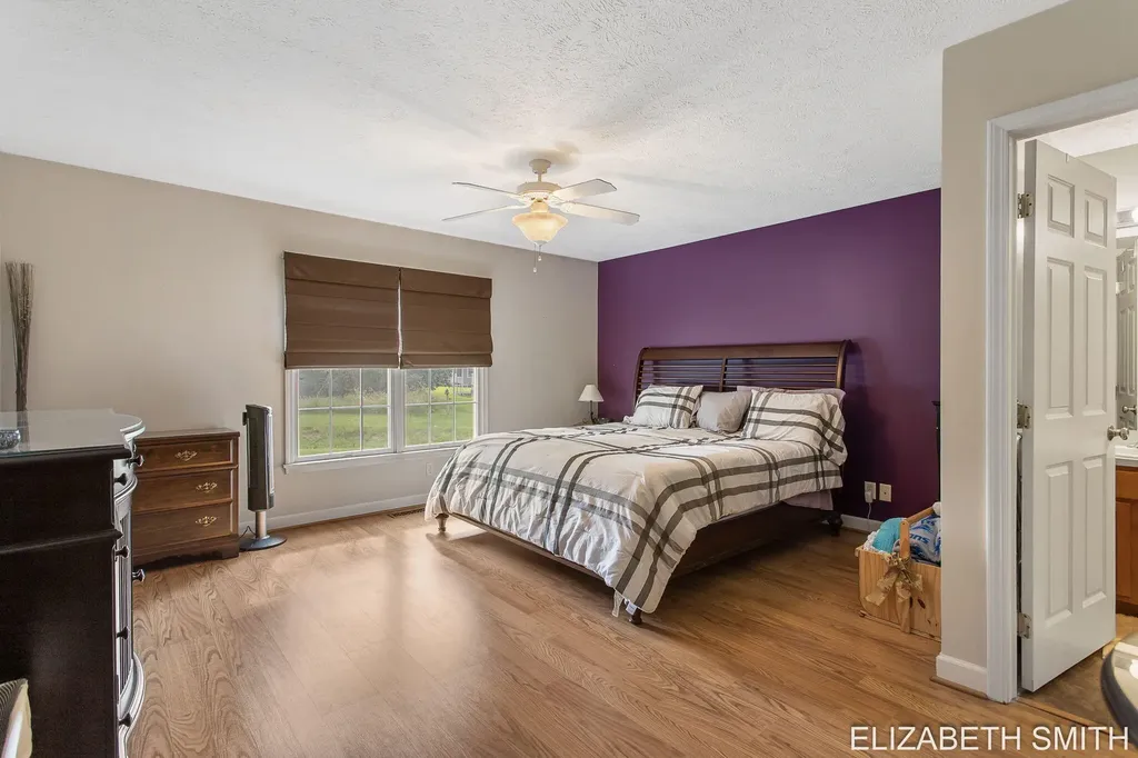 11409 N Lake Drive Holland Charter Township MI 49424