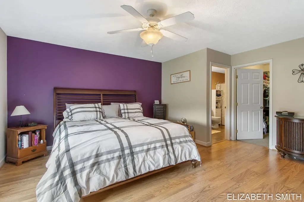 11409 N Lake Drive Holland Charter Township MI 49424