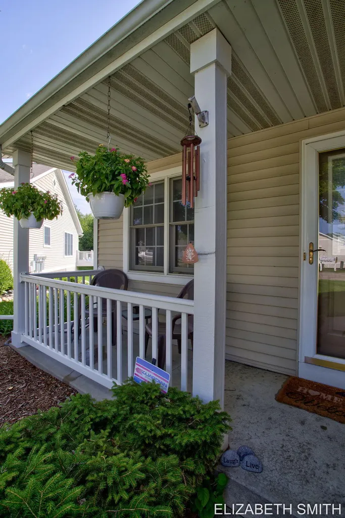 11409 N Lake Drive Holland Charter Township MI 49424