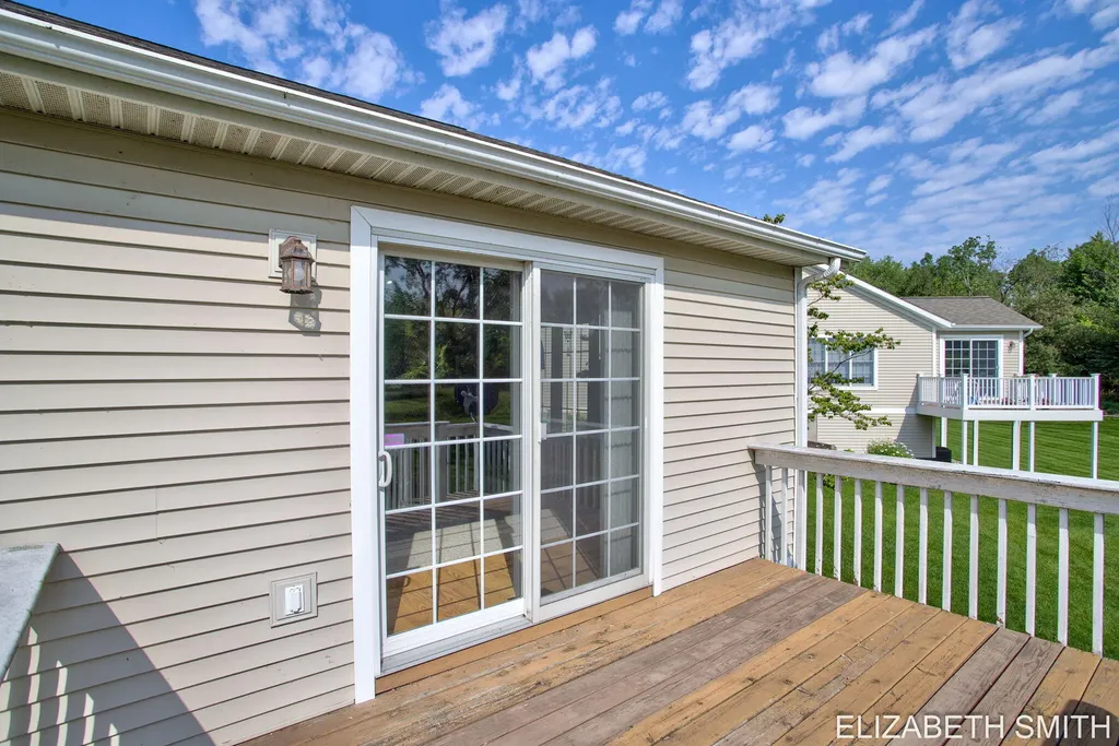 11409 N Lake Drive Holland Charter Township MI 49424