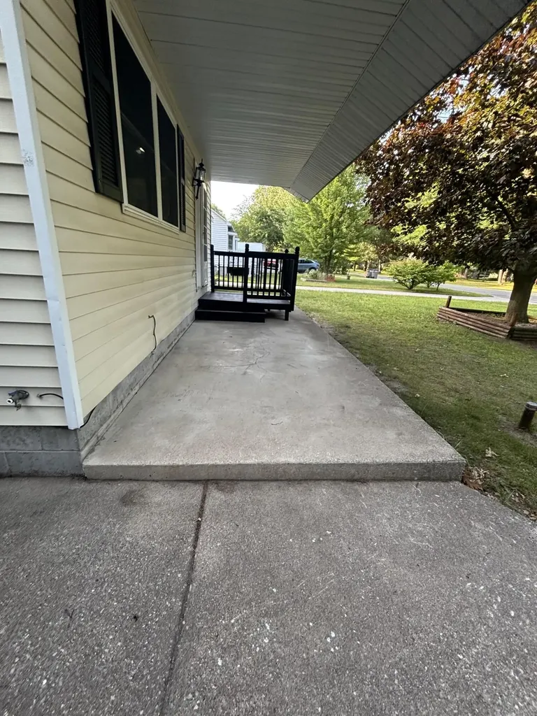 3171 Kooi Street Fruitport Charter Township MI 49444