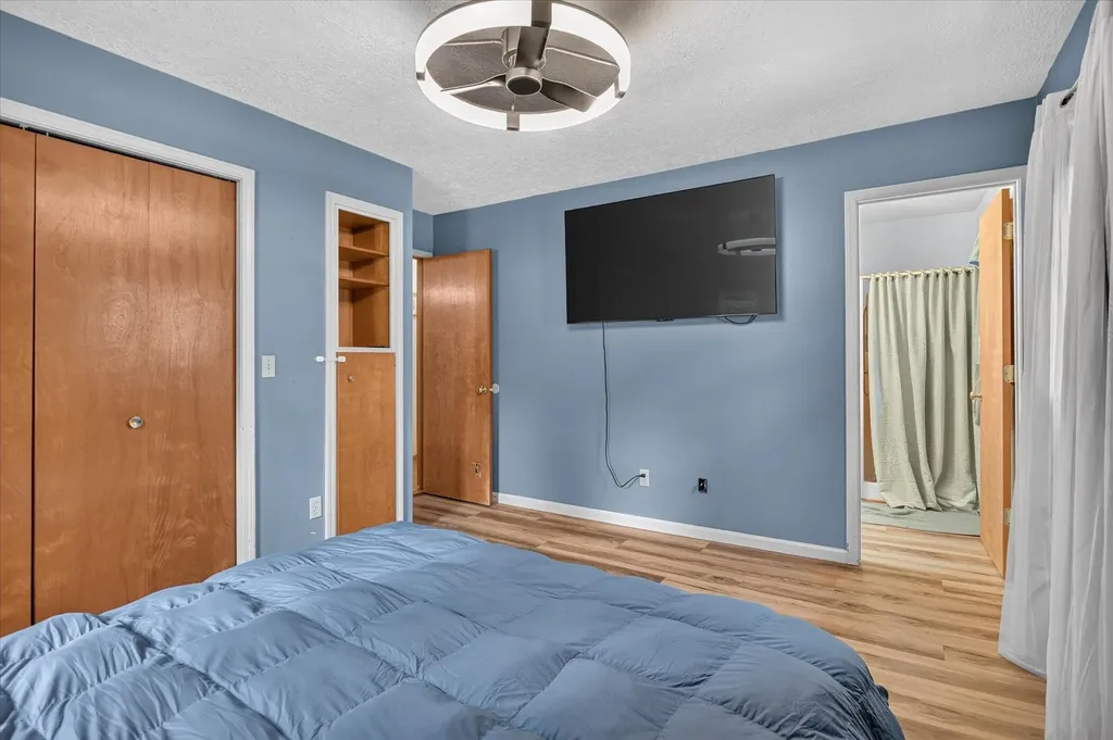16658 Eunice Street Bath Charter Township MI 48823