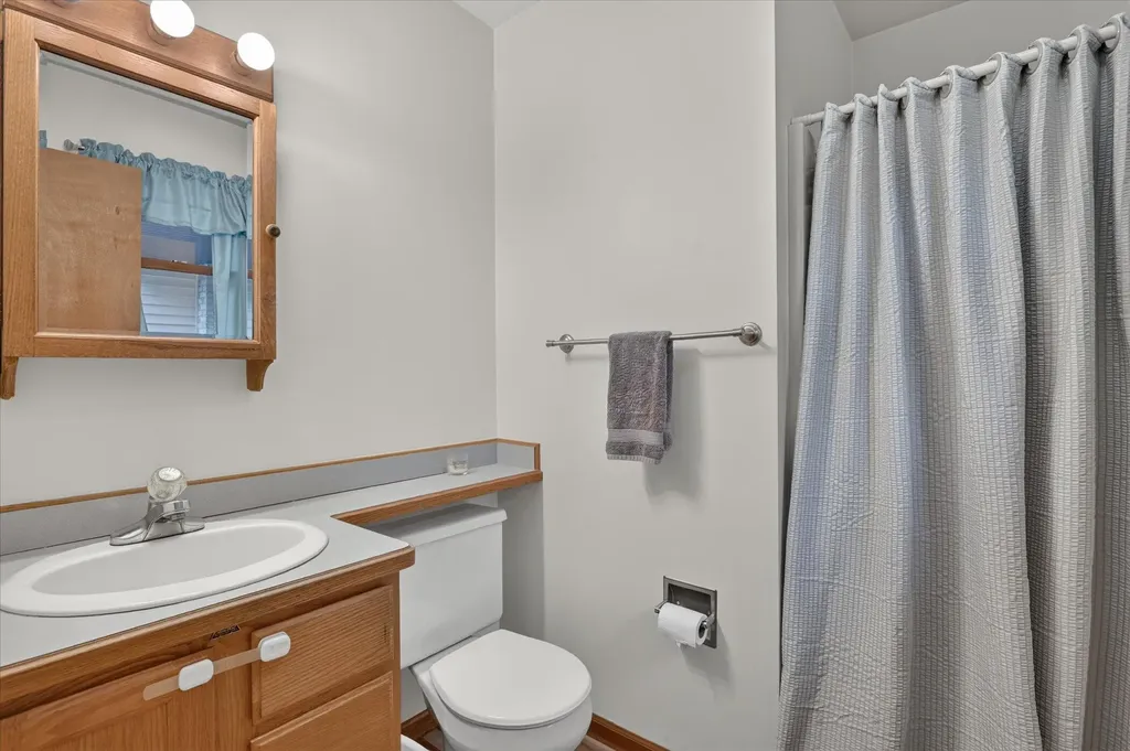 16658 Eunice Street Bath Charter Township MI 48823