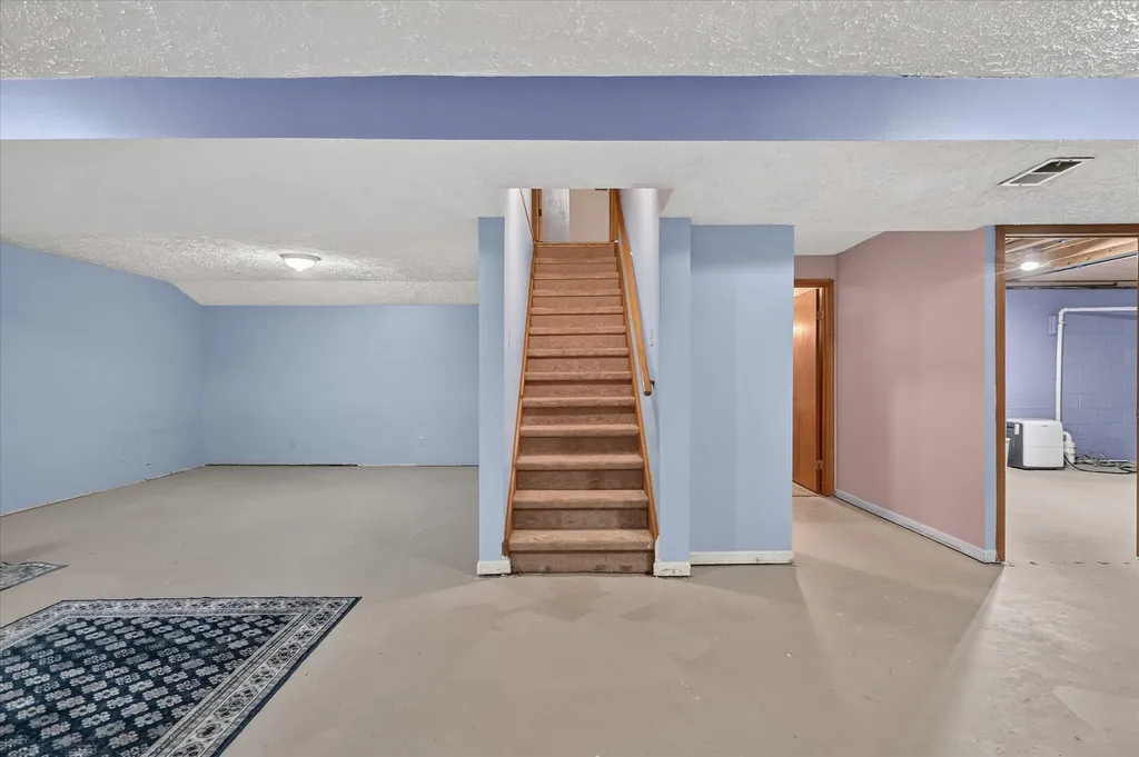 16658 Eunice Street Bath Charter Township MI 48823