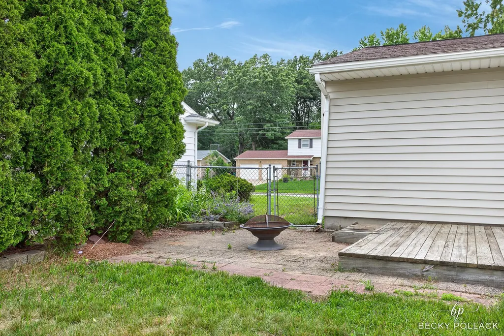 1712 41st Street SW Wyoming City MI 49519