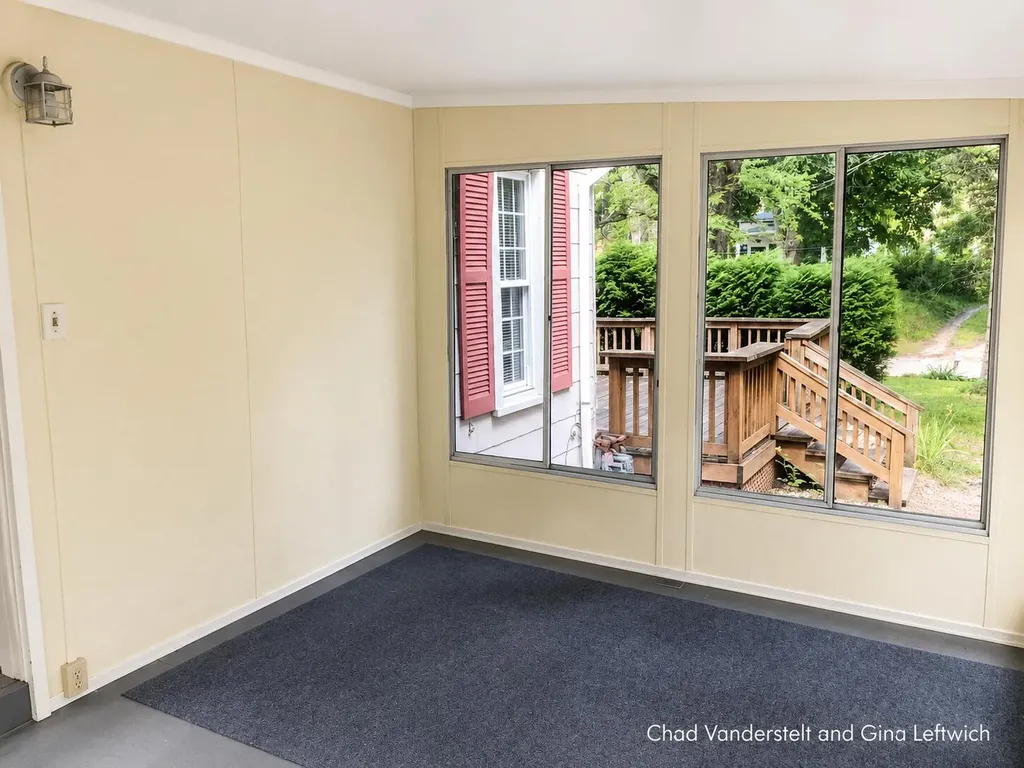 137 Park Avenue Allegan City MI 49010