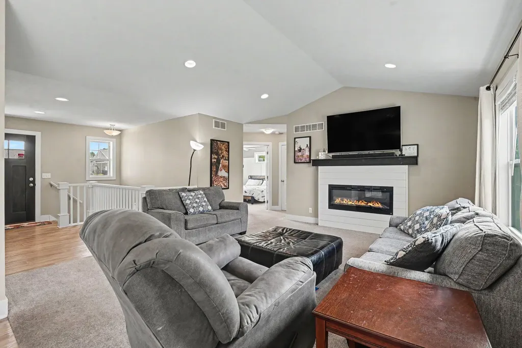 11436 Crestridge Court Holland Charter Township MI 49424