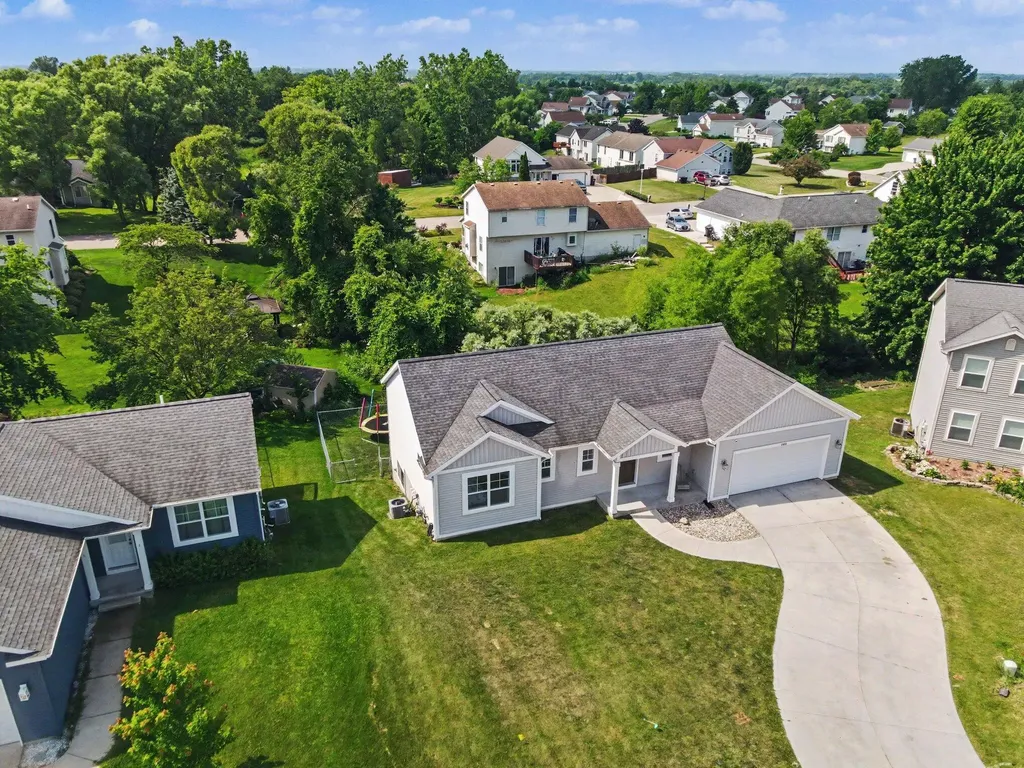 11436 Crestridge Court Holland Charter Township MI 49424