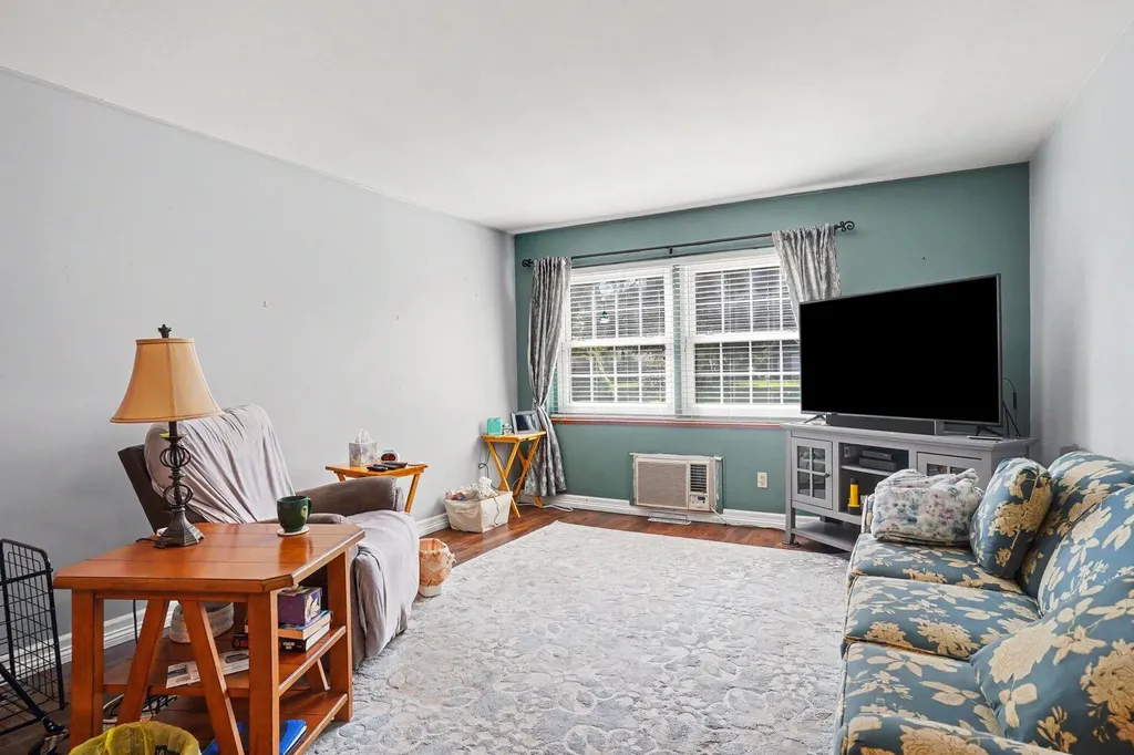 1249 Lakeshore Drive Muskegon City MI 49441