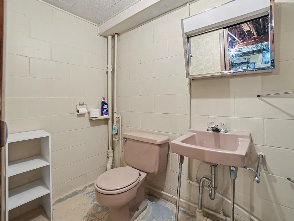 354 Lesada Avenue Shelby Village MI 49455