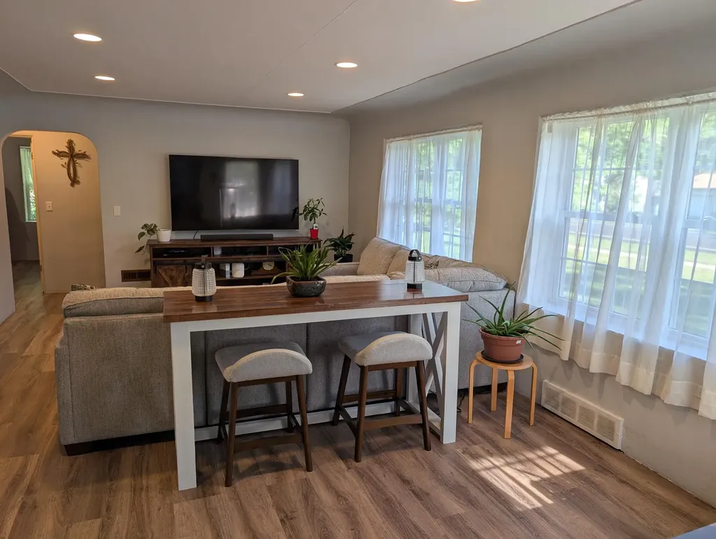 271 Randall Road Norton Shores City MI 49441