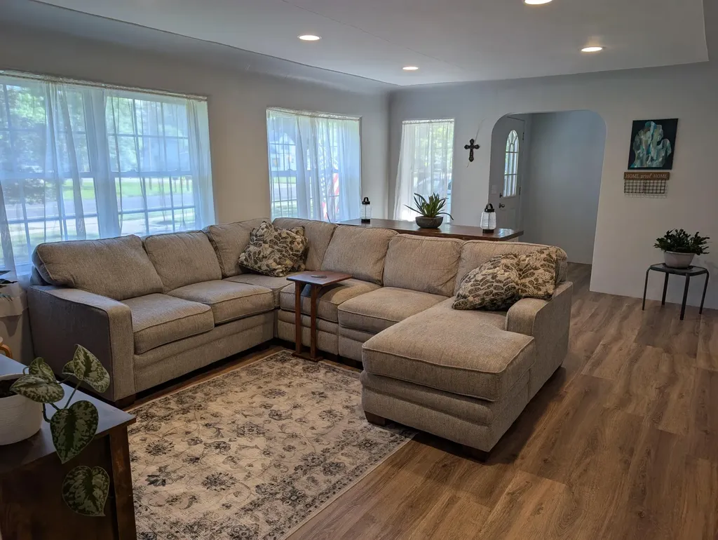 271 Randall Road Norton Shores City MI 49441