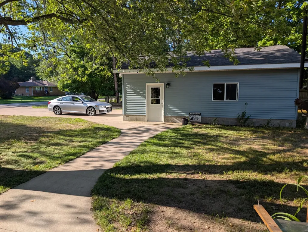 271 Randall Road Norton Shores City MI 49441