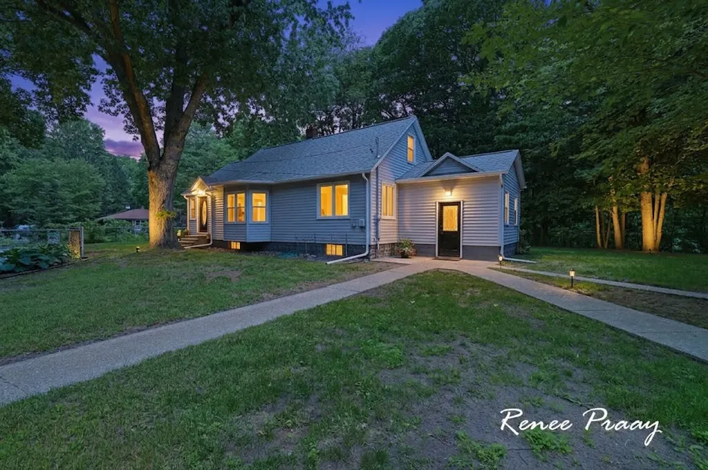 2956 Debaker Road Fruitport Charter Township MI 49444