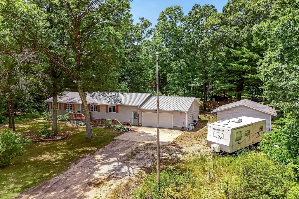 6471 Scott Road Dalton Township MI 49457