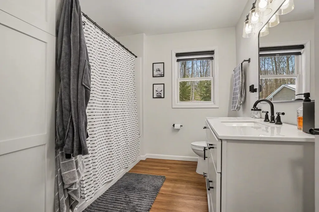 18412 148th Avenue Spring Lake Township MI 49456