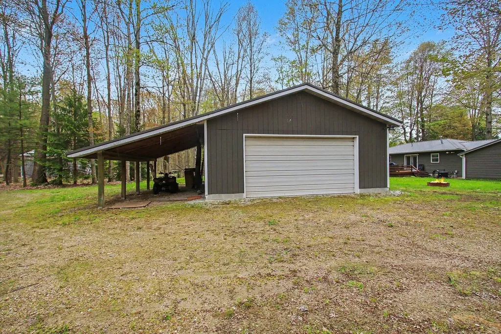 18412 148th Avenue Spring Lake Township MI 49456
