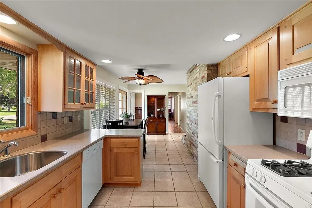 838 S Shore Drive Holland City MI 49423