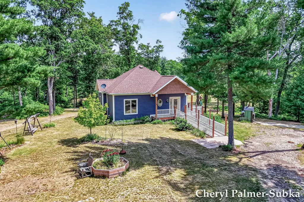 8090 E Lake Road Holton Township MI 49457