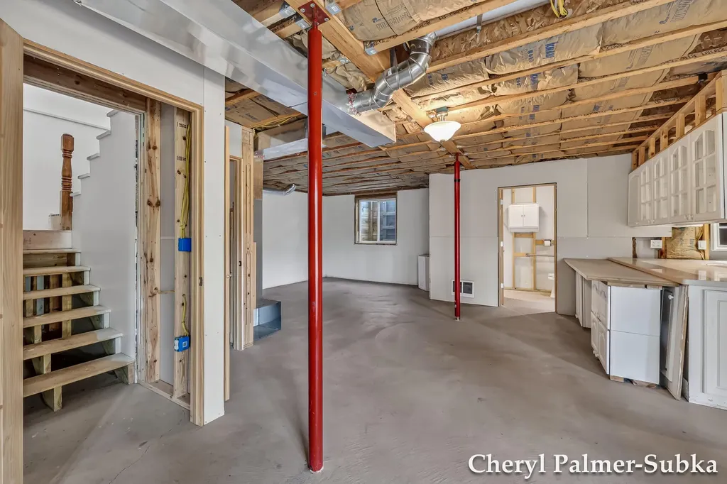 8090 E Lake Road Holton Township MI 49457