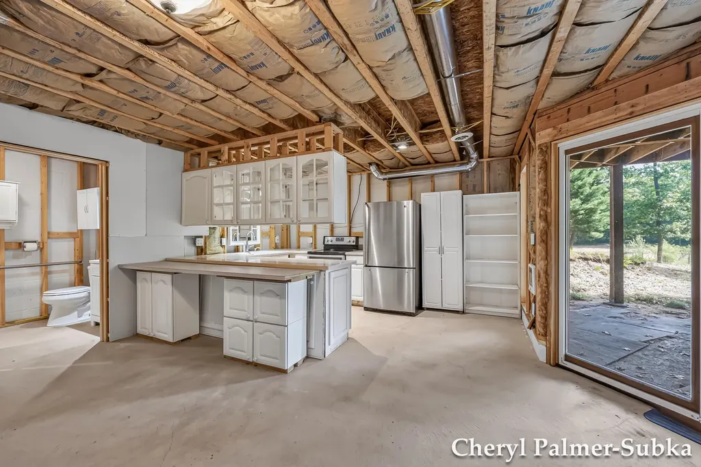 8090 E Lake Road Holton Township MI 49457