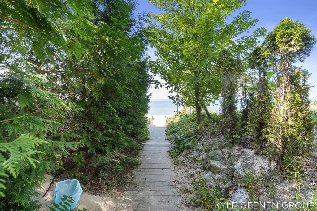 4719 Foxhill Lane Laketown Township MI 49434