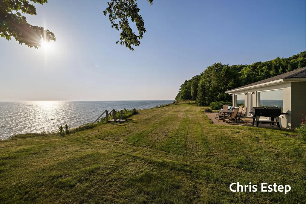 3787 N Scenic Drive Fruitland Township MI 49445