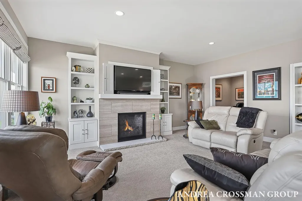 543 Macatawa Avenue Holland City MI 49423