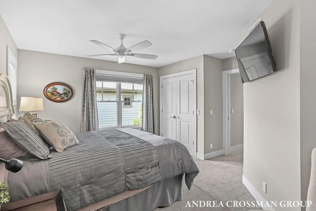 543 Macatawa Avenue Holland City MI 49423