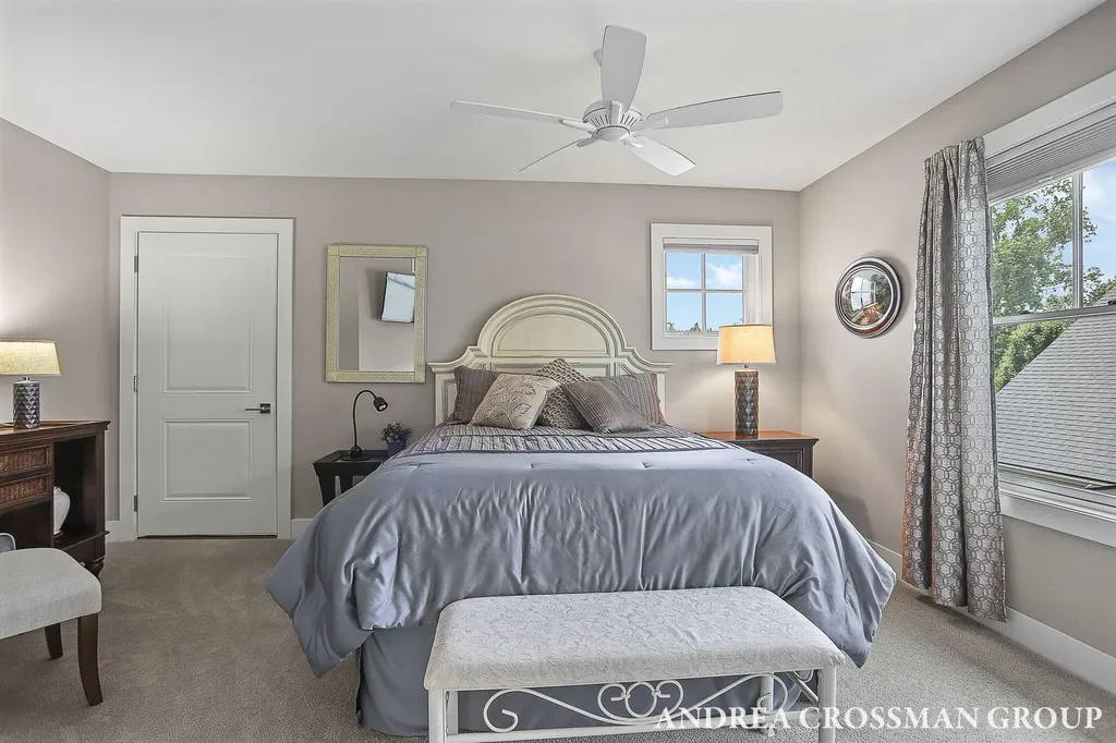 543 Macatawa Avenue Holland City MI 49423
