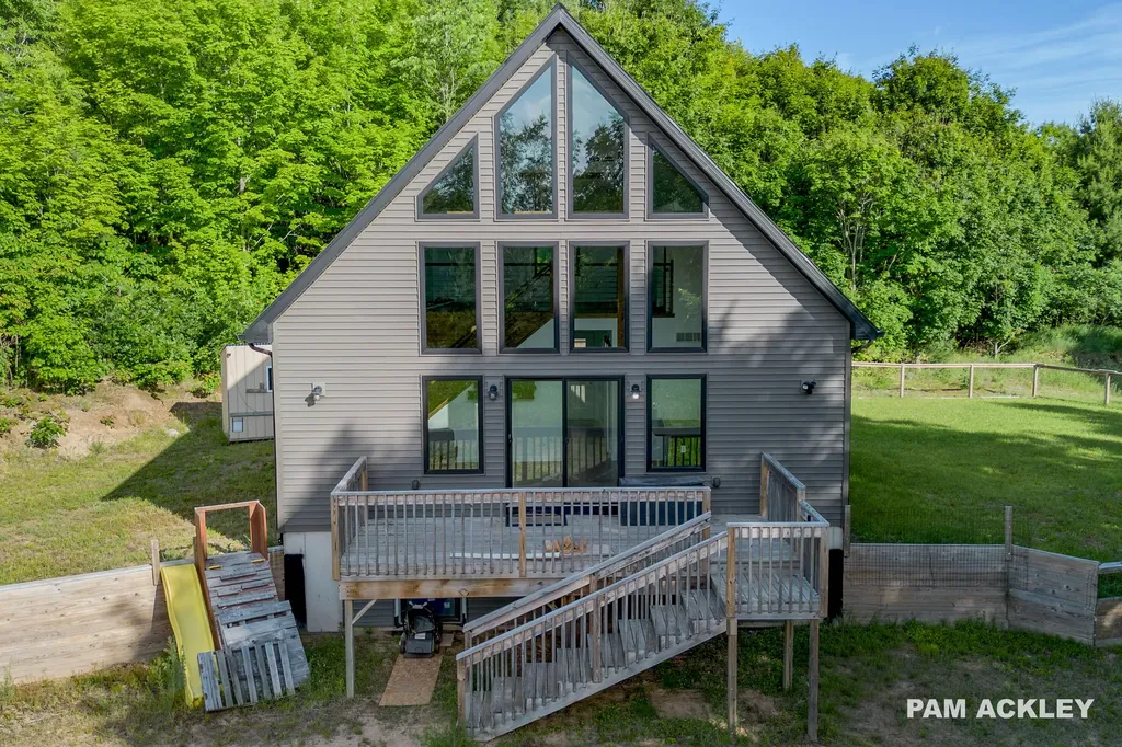 3125 Meyers Avenue New Era Village MI 49446