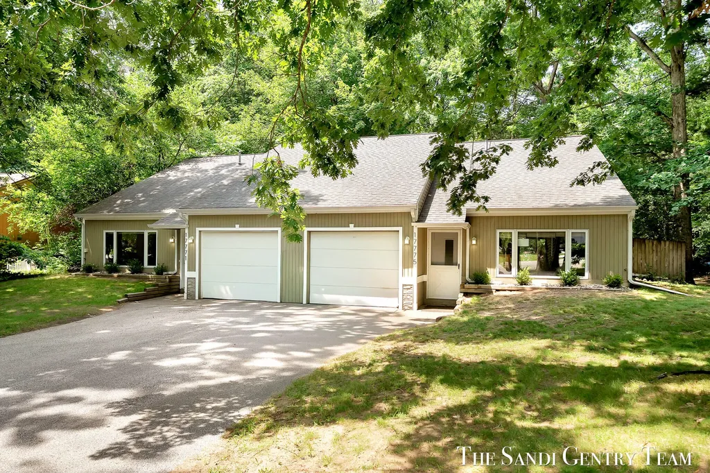 17771 148th Avenue Spring Lake Township MI 49456