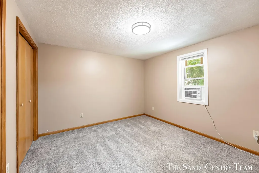17771 148th Avenue Spring Lake Township MI 49456