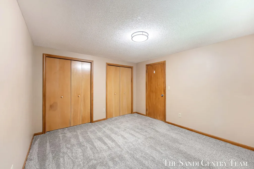 17771 148th Avenue Spring Lake Township MI 49456
