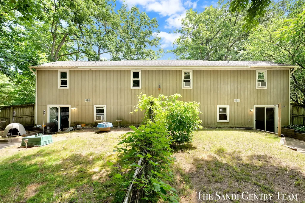 17771 148th Avenue Spring Lake Township MI 49456