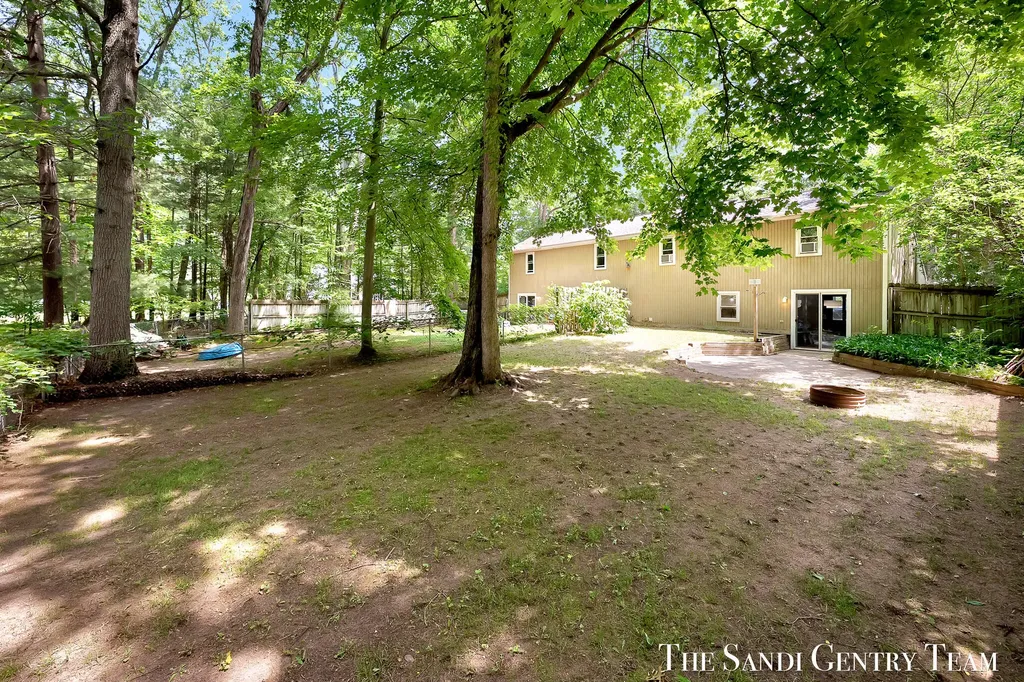 17771 148th Avenue Spring Lake Township MI 49456