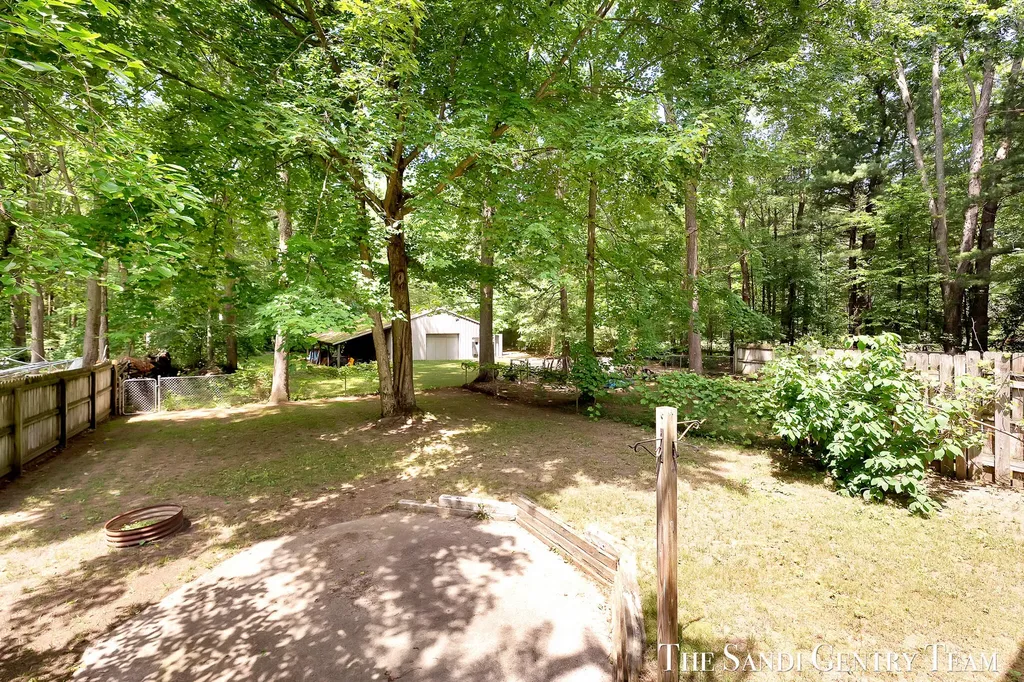 17771 148th Avenue Spring Lake Township MI 49456