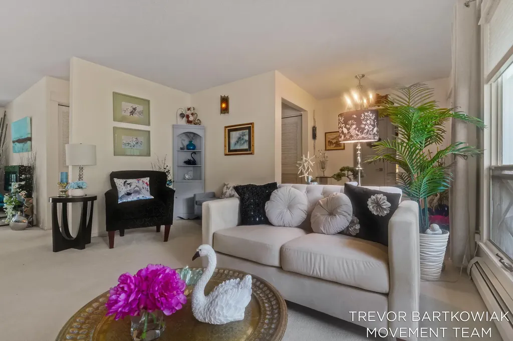 1292 Edinborough Drive Norton Shores City MI 49441