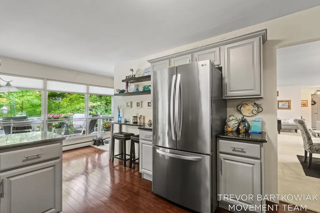 1292 Edinborough Drive Norton Shores City MI 49441