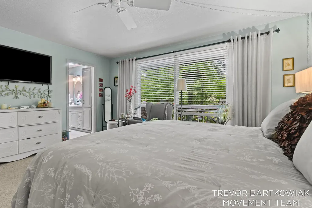 1292 Edinborough Drive Norton Shores City MI 49441