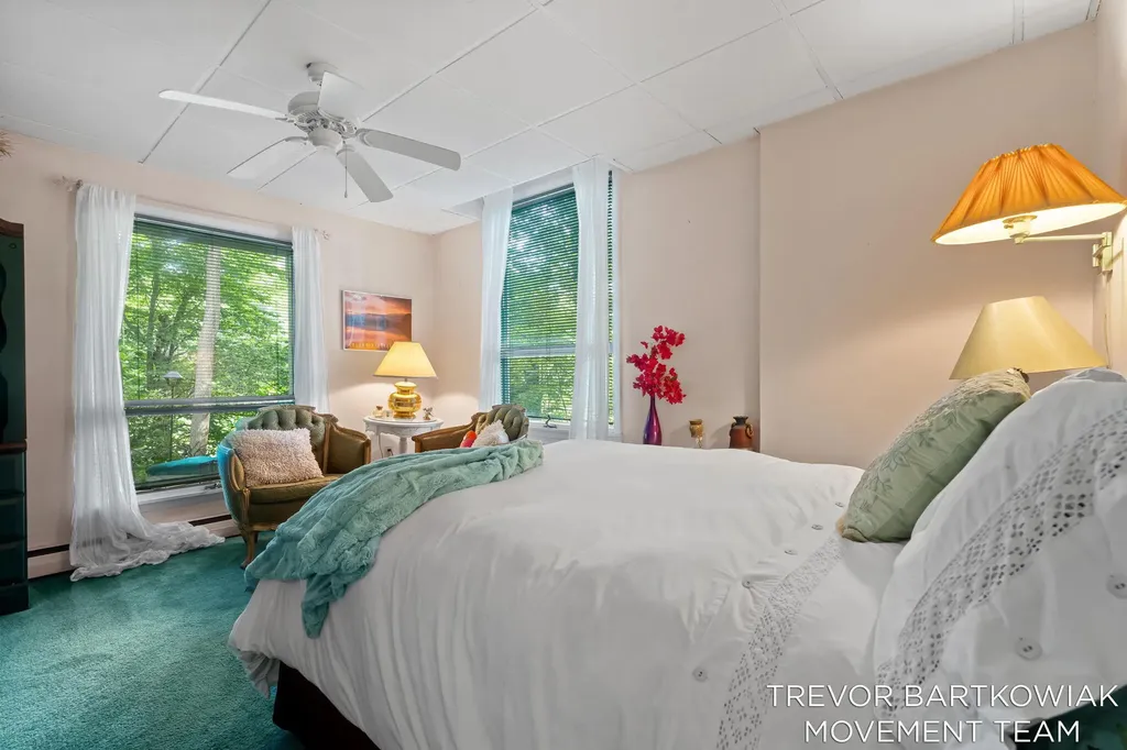 1292 Edinborough Drive Norton Shores City MI 49441