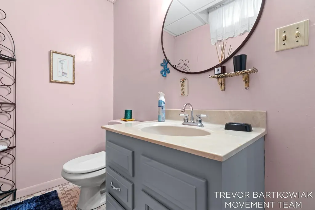 1292 Edinborough Drive Norton Shores City MI 49441