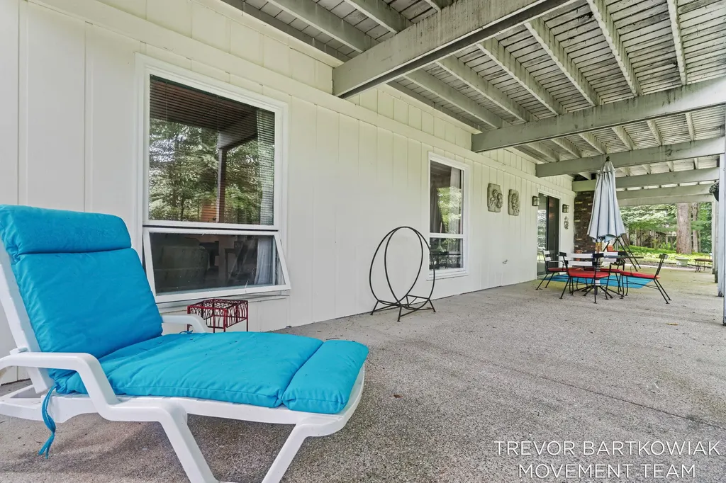 1292 Edinborough Drive Norton Shores City MI 49441