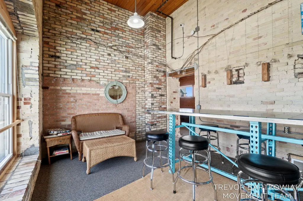 110 N Harbor Drive Grand Haven City MI 49417